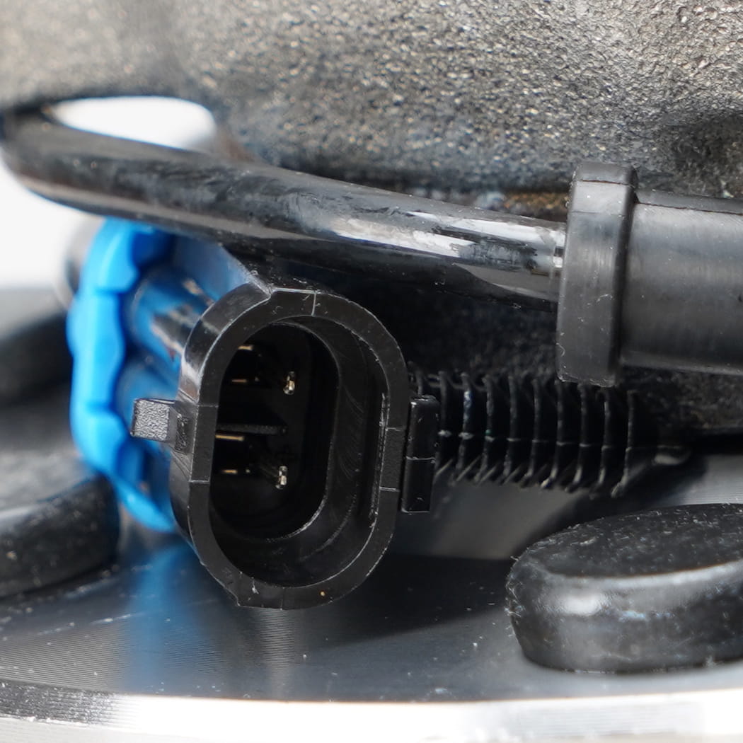 HANHUB 515086 ฮับล้อหน้าและชุดประกอบแบริ่งเข้ากันได้กับ Chevy Avalanche 2500 Silverado 1500 HD คลาสสิก Silverado 2500 Silverado 2500 HD คลาสสิกชานเมือง 2,500 Sierra 1500 HD คลาสสิก Sierra 2500 Sierra 2500 HD คลาสสิก Yukon XL 2500